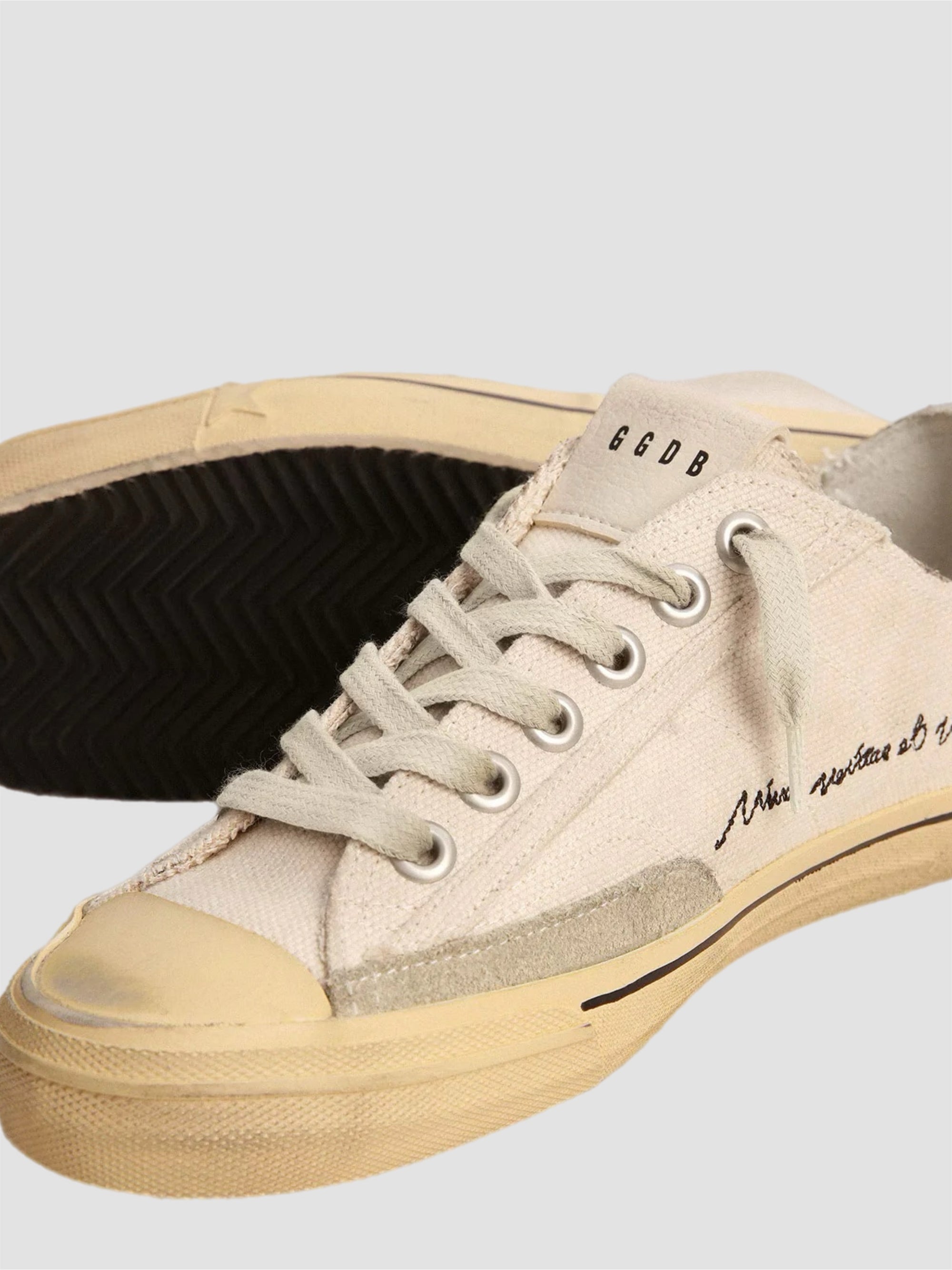 Golden Goose V-Star